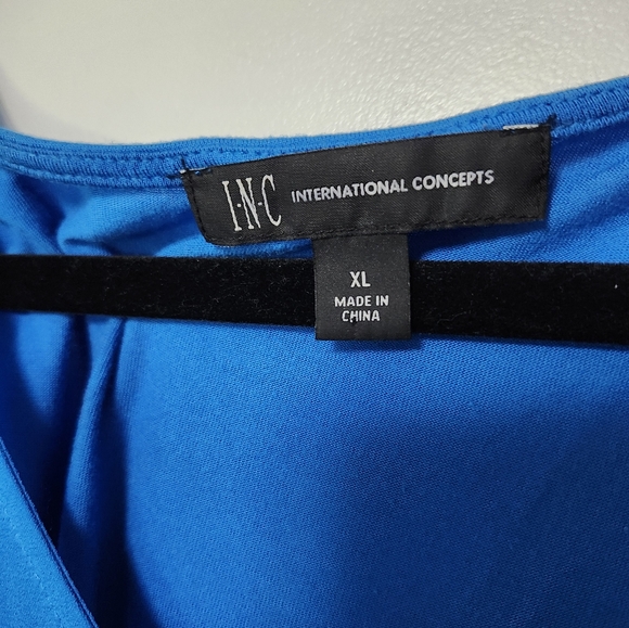 Top - Picture 2 of 4